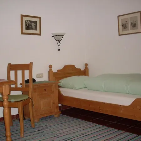 فندق Klara Birnbaum 3*