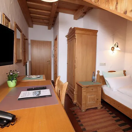 Hotell Klara Birnbaum 3*